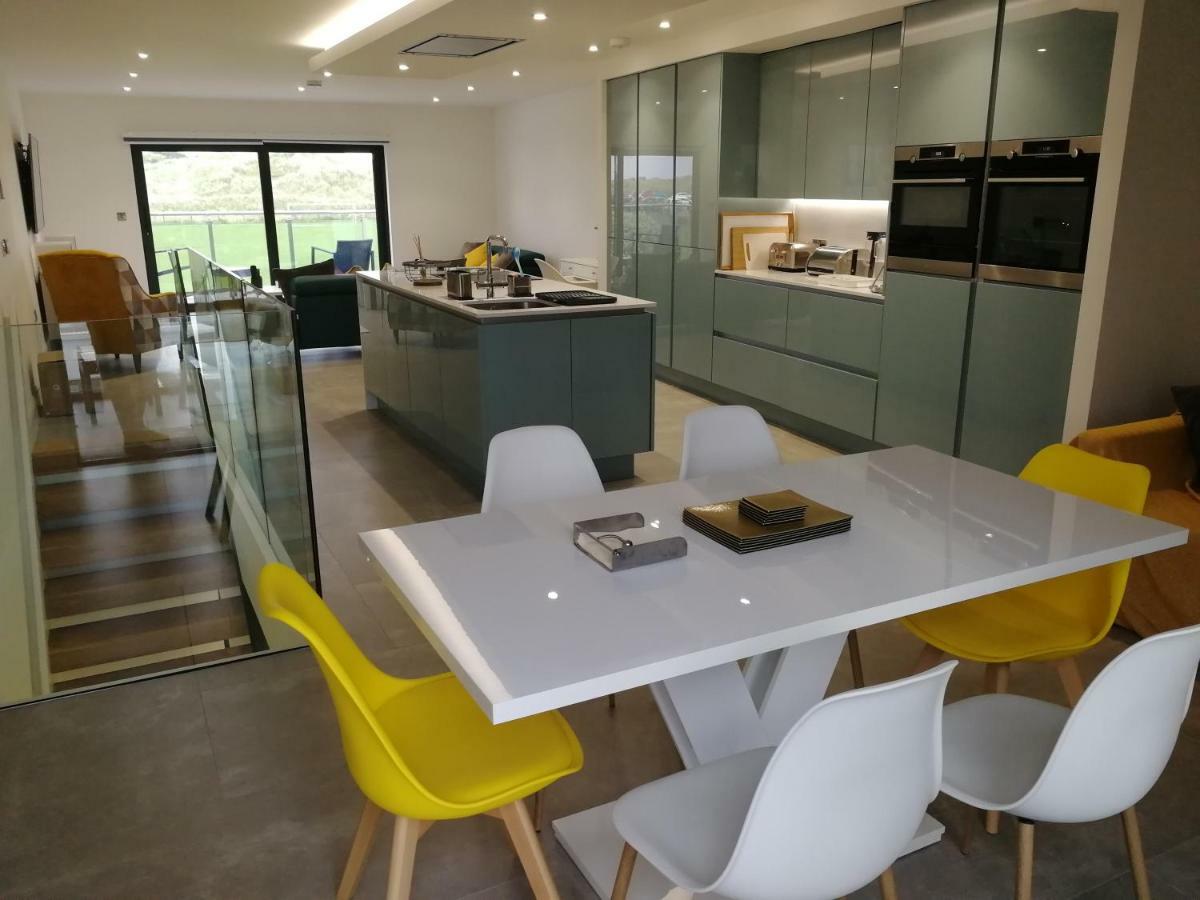 Portrush Luxury Apartment, Currangate Экстерьер фото